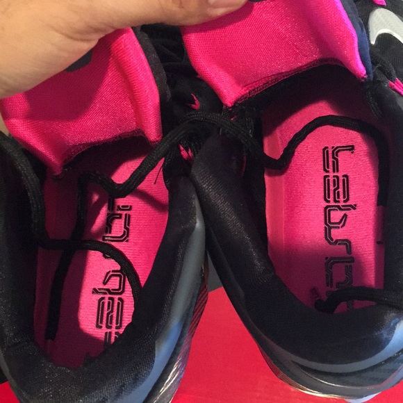 Lebron James Kicks - Picture 5 of 5